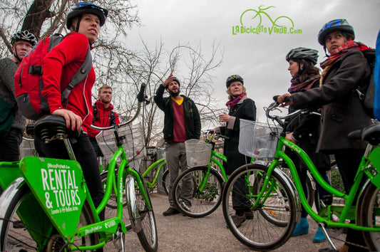 Private and Corporate Tours: Custom Group Experiences in Santiago